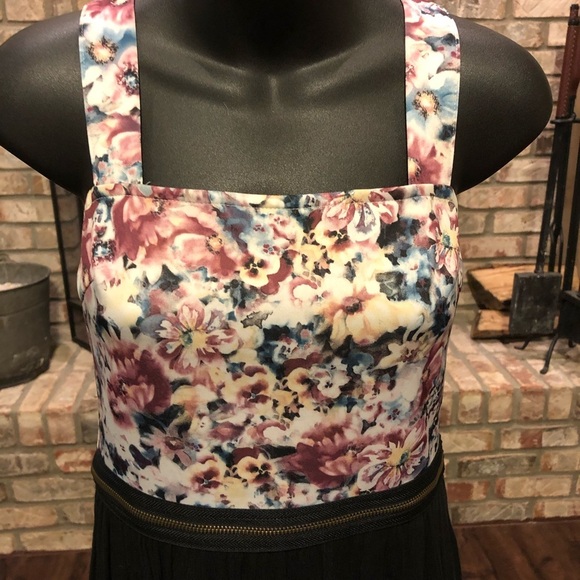 Hem & Thread Floral Zipper Dress - Picture 3 of 6